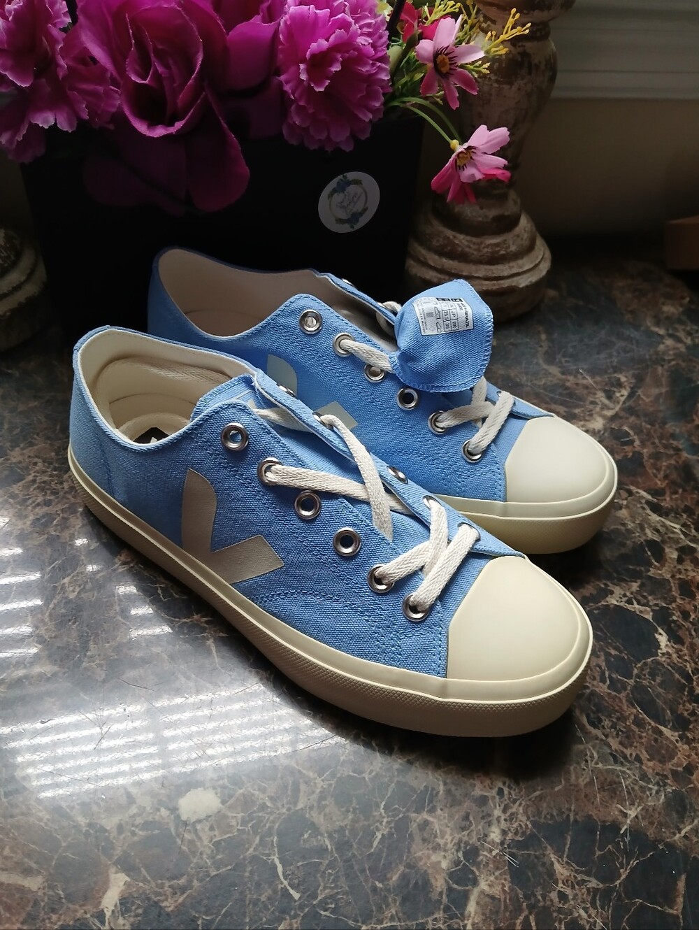 Veja Wata II Low Canvas Comfort/Lifestyle Shoes Size 40 EU 9 USA for Women - Picture 8 of 9